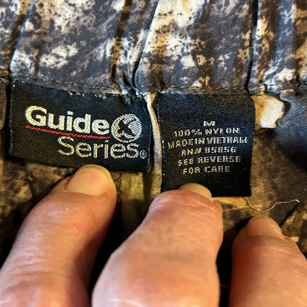 Gander Mountain Guide Series Mens Medium Realtree  Cargo Pants M Outdoor Hunting